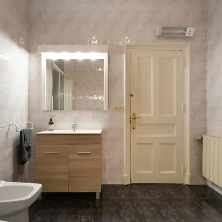 Apartment Amplio En Casco Viejo - Corazon De